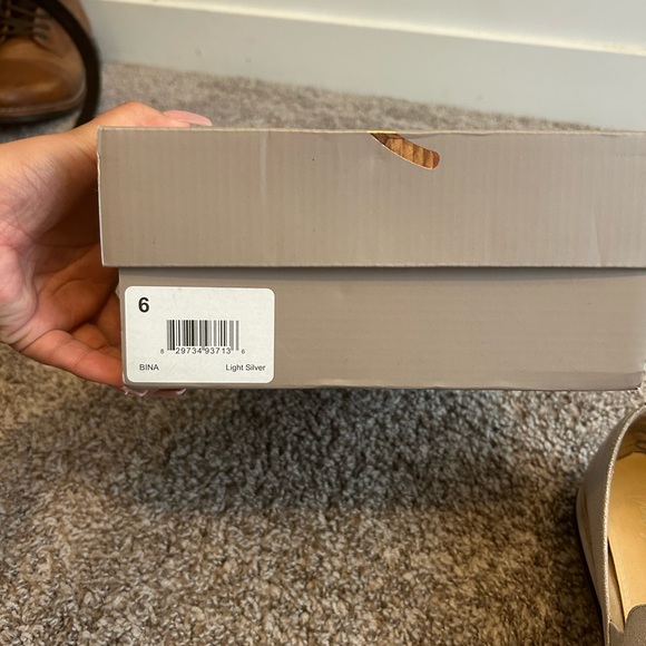 Crown Vintage Shoes - Picture 3 of 4